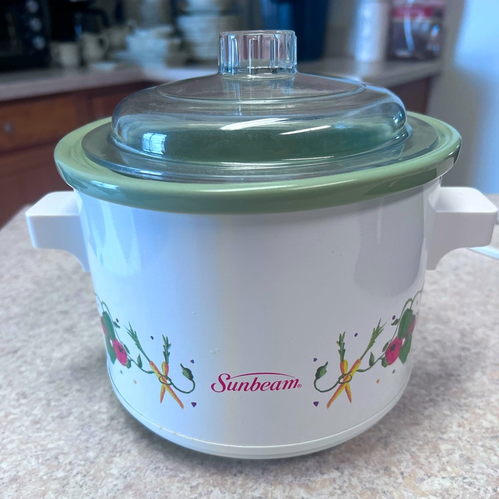 Sunbeam Slow Cooker 1.5 Quart Capacity Model SC115
